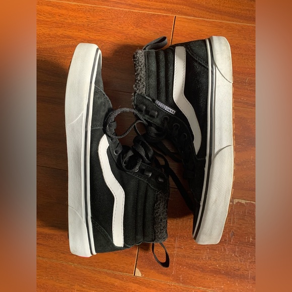 Vans Filmore Vansguard Women's High-Top Shoe - Picture 2 of 6